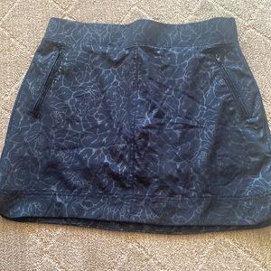 Orvis brand skort, black size small